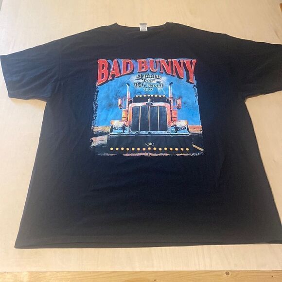 2022 Bad Bunny El Ultimo Tour Del Mundo North American Tour T-Shirt, Bad Bun XL‎ - Picture 1 of 7